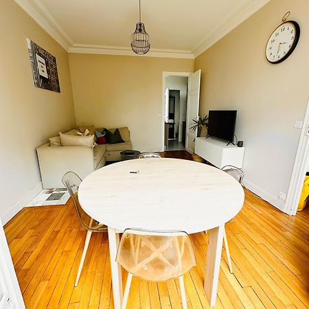Cosy Appartement Avec Vue Tour Eiffel Paris Exterior photo
