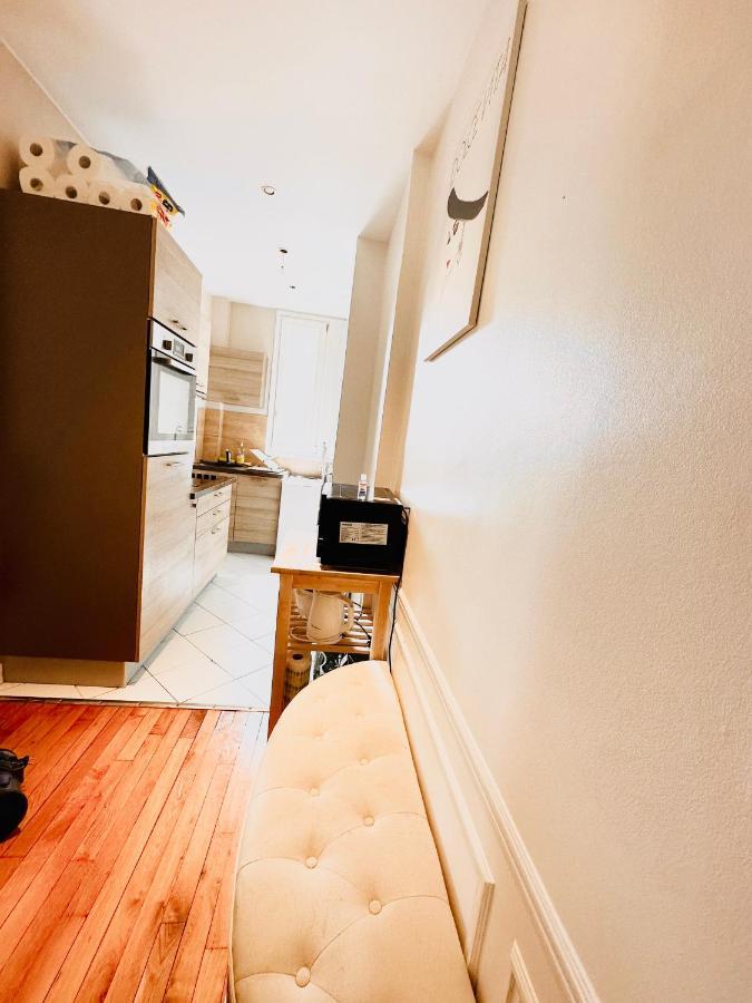 Cosy Appartement Avec Vue Tour Eiffel Paris Exterior photo